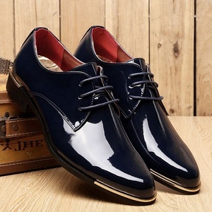 <span class=keywords><strong>Scarpe</strong></span> Formali da <span class=keywords><strong>Uomo</strong></span> alla Moda in Pelle PU Verniciata con Design a Lacci - Product Image 2