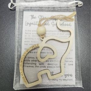Nuevo Colgante Decorativo <span class=keywords><strong>de</strong></span> Madera con Diseño <span class=keywords><strong>de</strong></span> Elefantes, Regalo <span class=keywords><strong>de</strong></span> Amor y Lealtad, para Hermanas y Amigas, Adorno para el Hogar - Product Image 1
