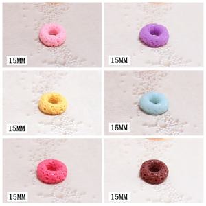 Cabochons en résine personnalisés en forme de donuts roses et jaunes pour la décoration de coques de téléphone DIY, miniatures de maison de poupée, aliments miniatures - Product Image 3