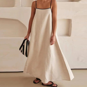 Abito Minimalista da Donna con Spalline Sottili, Scollo a V e Bordi a Contrasto, Vestibilità Sartoriale che Valorizza la Silhouette - Product Image 3