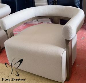 Sofa <span class=keywords><strong>de</strong></span> meubles créatifs tuftés rembourrés base en bois <span class=keywords><strong>de</strong></span> frêne massif pour chambre à coucher, <span class=keywords><strong>salon</strong></span> - Product Image 1