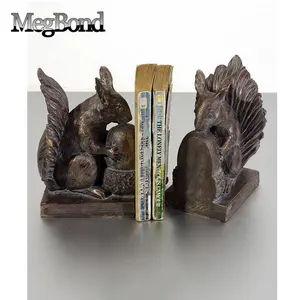 Reçine plastik sincap dekoratif bookends, el yapımı polystone sincap tasarlanmış bookend