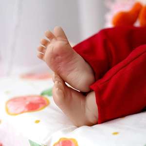 Muñecas <span class=keywords><strong>de</strong></span> bebé <span class=keywords><strong>Reborn</strong></span> <span class=keywords><strong>de</strong></span> <span class=keywords><strong>silicona</strong></span> suave para niñas, juguete <span class=keywords><strong>de</strong></span> bebé recién nacido <span class=keywords><strong>de</strong></span> 22 pulgadas y 55cm - Product Image 4