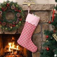 Chaussettes de Noël personnalisables élégantes à carreaux avec bord festonné, sacs cadeaux en tissu monogrammés sur mesure pour la famille, vente en gros