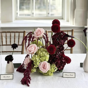 Sfera di Fiori Artificiali Bordeaux e Verdi da 40cm, Composizione Floreale per Matrimoni ed Eventi Autunnali, Centrotavola Decorativo - Product Image 1