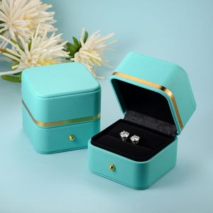 Pendientes de Moissanita con Corte Redondo, Color D, Claridad VVS1, Moissanita Creada en Laboratorio, Chapados en Oro Blanco de 18K sobre Plata 925 - Product Image 6