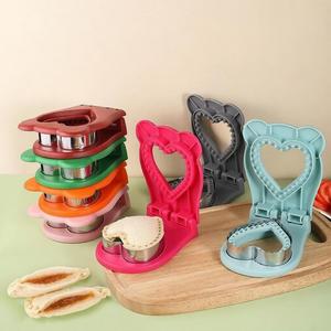 Moule à <span class=keywords><strong>pain</strong></span> en forme de cœur pour sandwichs, outil de cuisson DIY pour la <span class=keywords><strong>maison</strong></span>, le restaurant et la boulangerie - Product Image 2