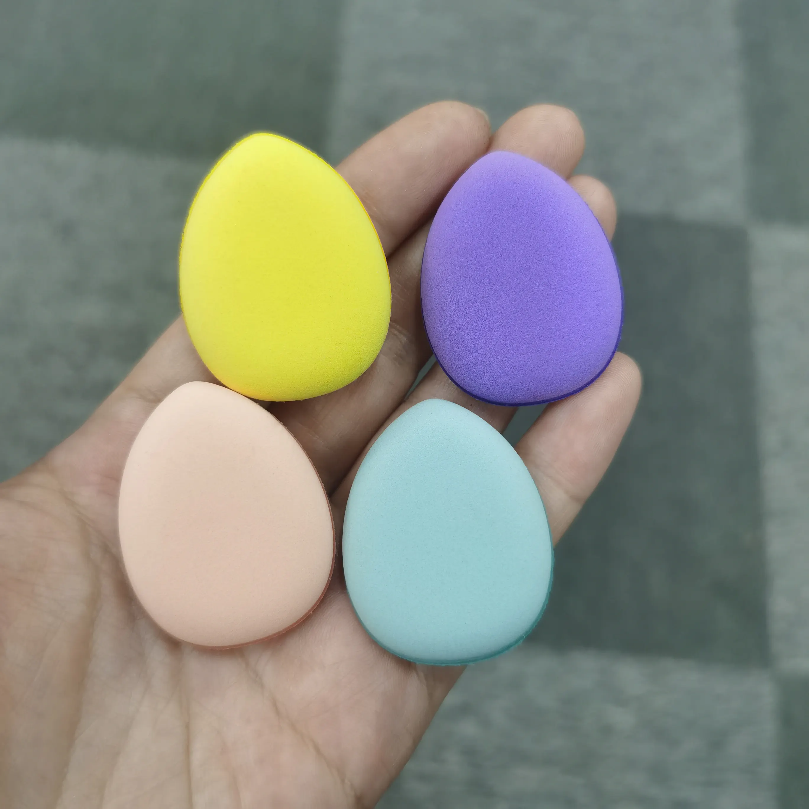 Kustom terbaru kosmetik jari Puff Pink biru ungu bantal bubuk Puff Concealer Makeup spons Mini jari bantalan udara Puff