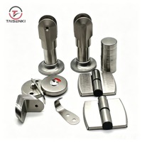 Kit de quincaillerie OEM personnalisé en aluminium pour cabines de toilettes – Serrure, charnière, pied de support, pièces de rechange pour toilettes publiques, écoles, centres commerciaux – Style moderne