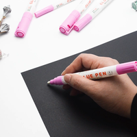 Stylo à colle liquide de couleur blanche de papeterie scolaire de vente directe d'usine pour le bricolage de travail manuel