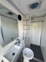 4 modules de toilettes mobiles de luxe d'extérieur, prix usine, fabricants de remorques sanitaires portables à vendre