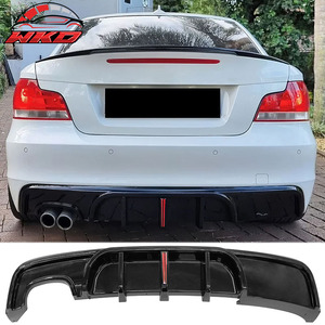 Diffuseur arrière pour BMW Série 1 E82 E88 2008-2013 Spoiler M Performance avec LED Noir brillant Accessoires automobiles - Product Image 1