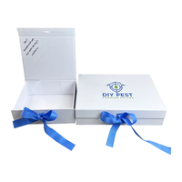 Boîte à perruques en papier pliable avec ruban en satin bleu personnalisé, matériaux recyclés, emballage gaufré pour accessoires capillaires, vente en gros