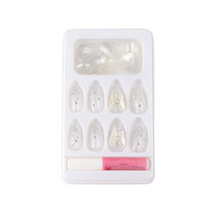 Faux ongles press-on de luxe brillants coréens blancs papillon 24 pièces longueur moyenne amande 3D ongles artificiels de créateur en vrac - Product Image 2