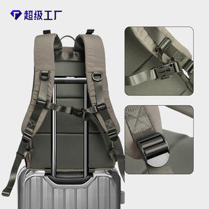 Sac à dos tactique unisexe grande capacité, imperméable, pour sports de plein air, avec poche intérieure zippée, bandoulière grise - Product Image 4