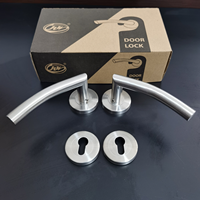 Poignées de porte silencieuses en acier inoxydable modernes en gros pour portes en bois |   Quincaillerie pour chambre et salle de bain à usage résidentiel