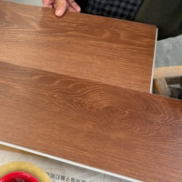 Suelo de Vinilo SPC de Alta Calidad, Losetas de PVC Encajables para Garaje