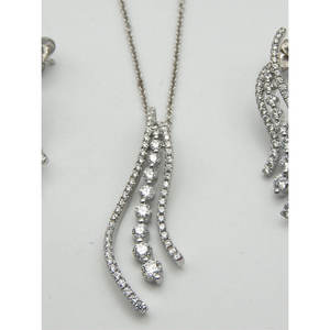 Rubare la notte! Collana e orecchini a cascata in oro bianco 18k e 3,5 ct - Product Image 3