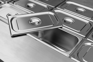 Tavolo Refrigerato per Preparazione Insalate in Acciaio Inox 304, Banco Frigo per Esposizione Insalate - Product Image 4
