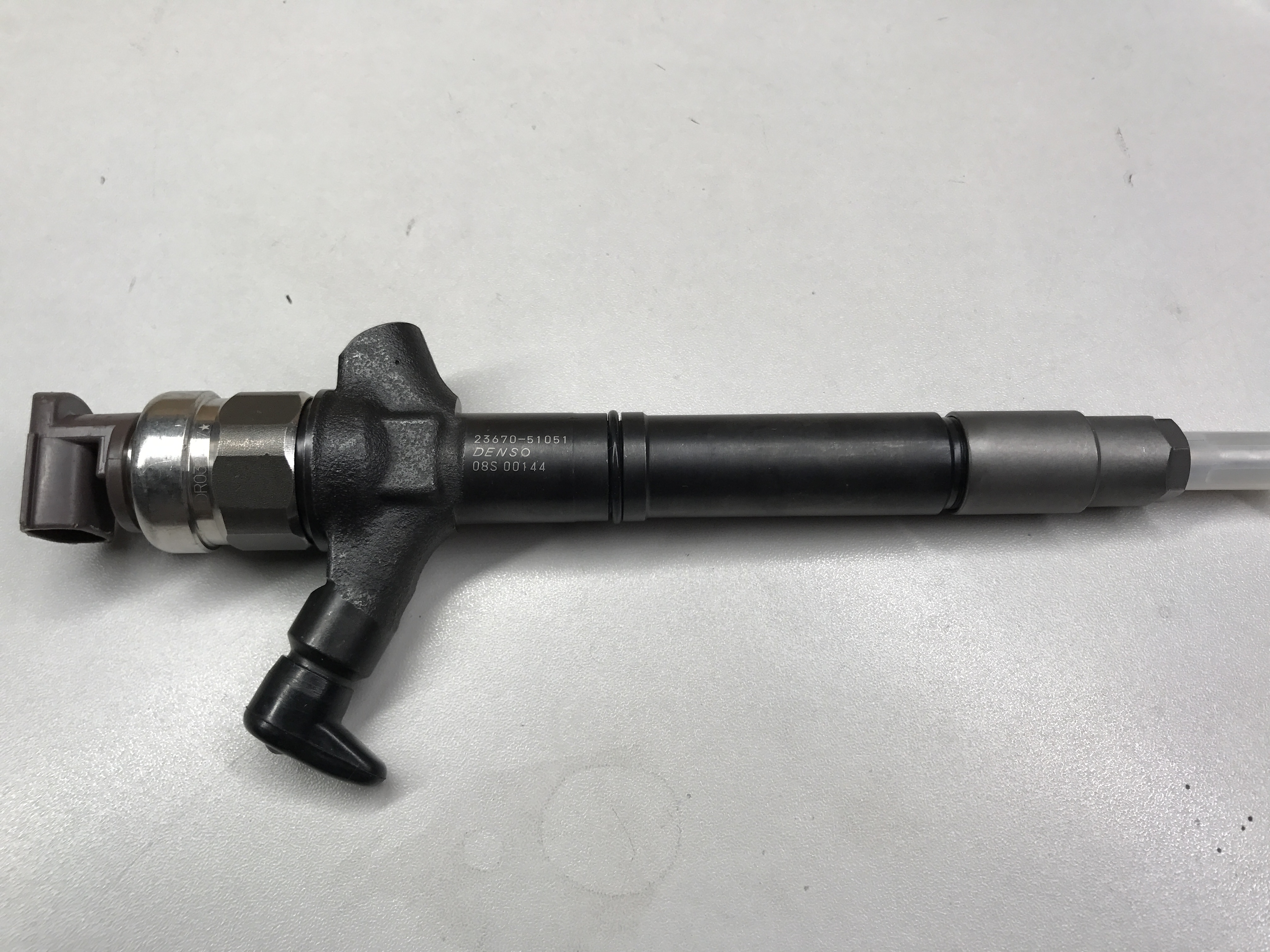 hot sale High quality Common Rail Diesel Fuel Injector 295050-0300