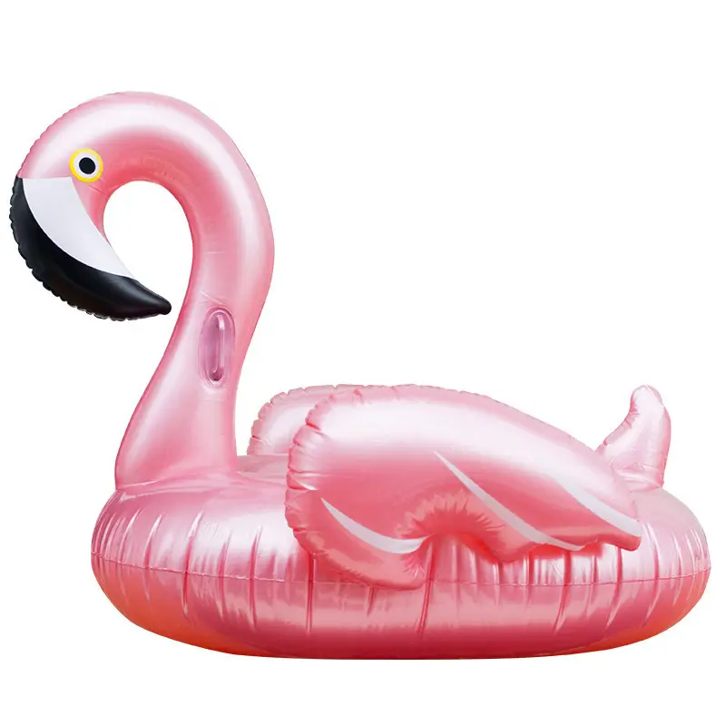 Hochwertiges rosé goldfarbenes Flamingo-Schwimmbad mit schwimmender Reihe