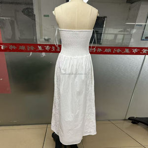 Abito Lungo Bianco in Pizzo Senza Spalline Personalizzato per Donna con Corpetto Arricciato Vestiti Bandeau per Signore - Product Image 6