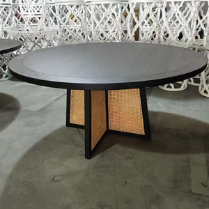 طاولة أمريكية معاصرة لحفلات الزفاف مصنوعة من الخشب الصلب الأسود مع قاعدة من الخيزران المصنوع يدويًا للتأجير في المناسبات - Product Image 2