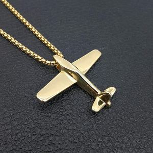 PVD chapado en oro hip hop Acero inoxidable forma de avión colgante collar - Product Image 3