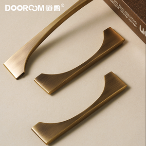 Dooroom bán chạy nhất đồ nội thất hiện đại kéo rắn brass tủ quần áo vàng sang trọng xử lý - Product Image 6