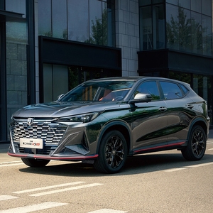 SUV Changan X5 PLUS 2025 durable, véhicule à essence <span class=keywords><strong>automatique</strong></span> 1.5T 7DCT, voiture SUV Changan pour la route urbaine - Product Image 2