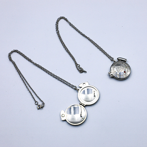 Collar con Colgante Personalizado al por Mayor, con Diseño de Dibujos Animados, Anime, Películas, TV, IP, Foto Personalizada, Collar con Colgante de Espejo y Piedras de Cristal - Product Image 3