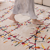 Tapis faits main en acrylique, écologiques, sûrs et durables, de style abstrait moderne et coloré, derniers modèles de designers, pour salon.