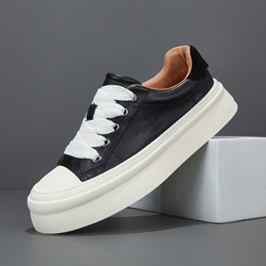 Zapatillas de skate de malla hueca blancas y verdes, transpirables, con suela gruesa, ligeras, con cordones, para hombre, zapatos de moda de verano. - Product Image 3