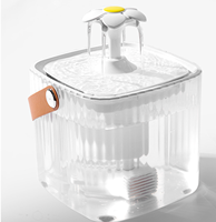 Distributeurs d'eau automatiques transparents en plastique pour chats et chiens, bouteilles d'eau, fontaines