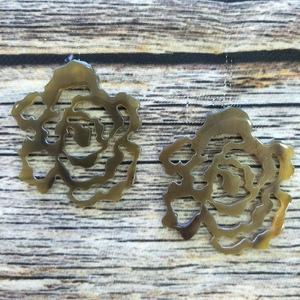 Pendientes Hechos a Mano Más Vendidos del Eurocopa 2026, Estilo Colgante Bonito, Joyería de Cuerno en Oferta - Product Image 1