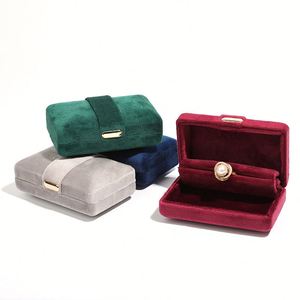 Caja de anillo de terciopelo octogonal con logotipo personalizado, embalaje de joyería de terciopelo de gama alta de lujo al por mayor - Product Image 3