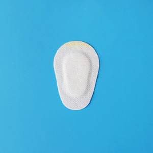 ضمادة جروح ذاتية اللصق معقمة من نوع EO يمكن التخلص منها تصنيع ضمادة عين جراحية غير منسوجة - Product Image 2