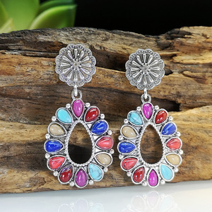 Orecchini Vintage a Goccia con Dettagli in Pietra Colorata, Accessori di Moda in Stile Retrò per Donne - Product Image 2