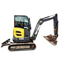 Excavatrices compactes Volvo ECR25D d'occasion de haute qualité | Mini-excavatrice sur chenilles de 2 tonnes avec accessoire de tarière hydraulique