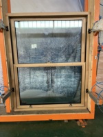 Ventana Corredera Vertical de Madera Revestida de Aluminio Penjoy, Ventana de Guillotina Doble de Madera Sólida con Pantalla de Acero Inoxidable y Doble Acristalamiento Low-E