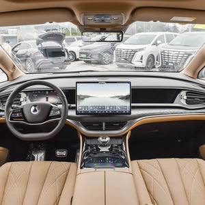 Monospace 7 places 100% électrique 275 kW Haute puissance 470 N.<span class=keywords><strong>m</strong></span> Couple maximal 6,9 s 0-100 km/<span class=keywords><strong>h</strong></span> pour le modèle Denza <span class=keywords><strong>D</strong></span>-92025 - Product Image 4