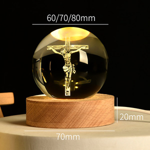 기독교 가톨릭 <span class=keywords><strong>LED</strong></span> 천사 빛나는 3D 문 아트 크리스탈 볼 예수 십자가 부활절 공 장식 나무 받침대로 야간 조명 - Product Image 3