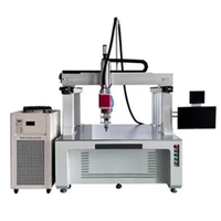 Grande machine de soudage laser CNC à fibre automatique à portique 6000W / 6000W pour dispositifs médicaux et quincaillerie de précision