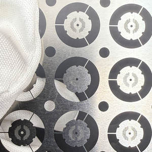 超薄型ステンレス鋼板精密デバイス用レーザーカット滑らかなエッジとマイクロホール製造サービス - Product Image 2