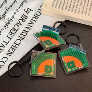 Llavero Colgante Personalizado de Acrílico con Diseño Creativo de Campo de Béisbol de Anime, Acabado Moderno para Mochila, Souvenir para Hombre y Mujer - Product Image 4