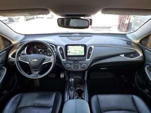 Malibu Blanc 2017 – Nouvelle berline coréenne turbo essence automatique, propre, de taille moyenne, avec navigation et caméra – Exportation coréenne abordable - Product Image 3