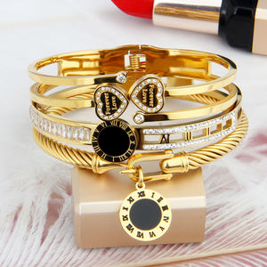 Di alta qualità <span class=keywords><strong>eco</strong></span>-<span class=keywords><strong>friendly</strong></span> materiale da donna accessori regalo lettera a forma di cuore numeri romani in acciaio inox bracciale - Product Image 3