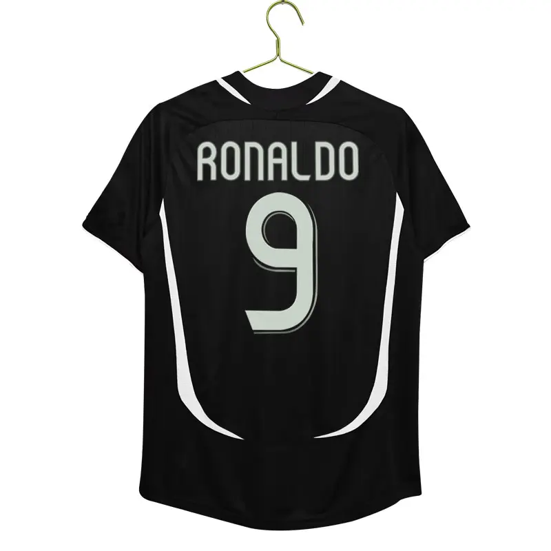 All'ingrosso retrò Vintage Ronaldo 7 # e KAKA 22 # maglia calcio di alta qualità da uomo divise da calcio dalla Thailandia