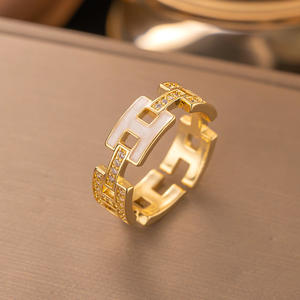 YL New <span class=keywords><strong>Internet</strong></span> Celebrity Children's Fashion Light Luxury High-end Index Finger Ring Aleación Chapado en oro Piedra natural - Product Image 3