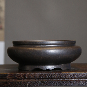 Pot à bonsaï en argile violette Yixing fait à la main, diamètre extérieur 17x9cm, hauteur pour la plantation de troncs d'arbres Calamus - Product Image 1